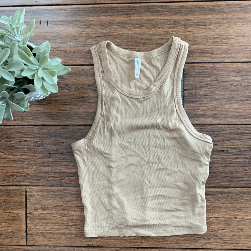 🌿 2/$22🌿 Sunday best crop top
